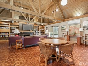 6536 Park Point Lane NE, Seattle WA 98115