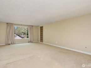 14203 NE 63rd Court, Redmond WA 98052