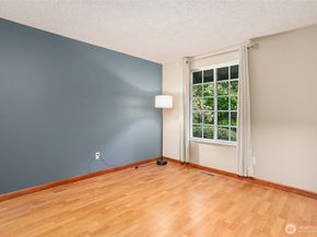 14203 NE 63rd Court, Redmond WA 98052