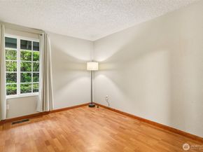 14203 NE 63rd Court, Redmond WA 98052