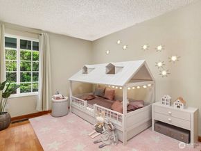 14203 NE 63rd Court, Redmond WA 98052