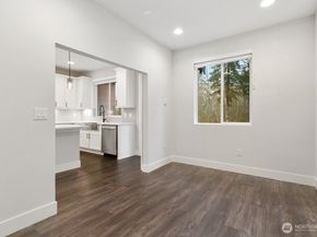13421 Admiralty Way D3, Lynnwood WA 98087