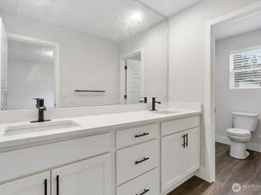 13421 Admiralty Way D3, Lynnwood WA 98087