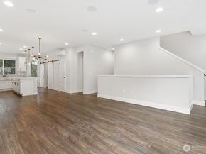 13421 Admiralty Way D3, Lynnwood WA 98087