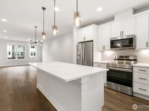 13421 Admiralty Way D3, Lynnwood WA 98087