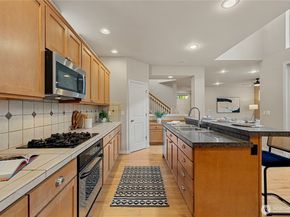 2127 NW Far Country Lane, Issaquah WA 98027