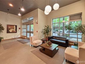 827 Hiawatha Place S 308, Seattle WA 98144