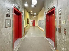 827 Hiawatha Place S 308, Seattle WA 98144