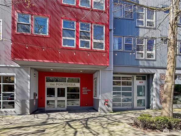 827 Hiawatha Place S 308, Seattle WA 98144