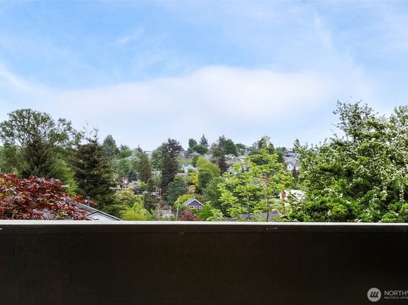 2606 E Olive Street, Seattle WA 98122