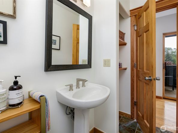 2606 E Olive Street, Seattle WA 98122