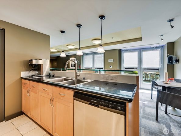 2929 1st Avenue 720, Seattle WA 98121