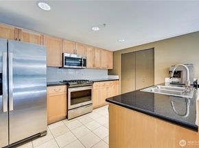 2929 1st Avenue 720, Seattle WA 98121