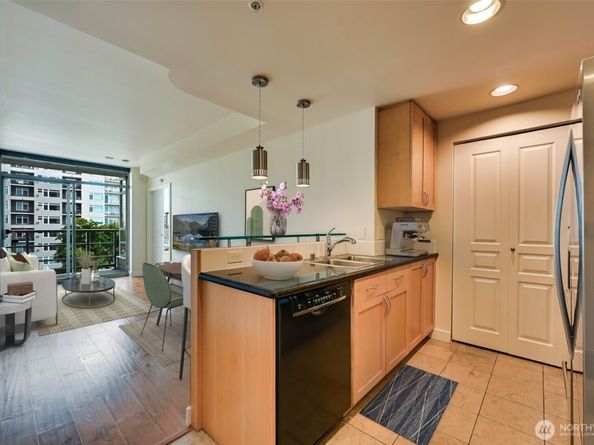 2929 1st Avenue 720, Seattle WA 98121