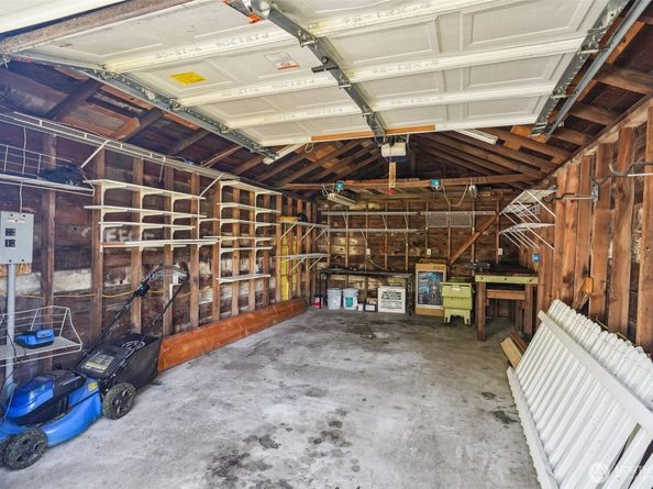 10229 35th Avenue SW, Seattle WA 98146