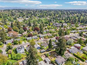 10229 35th Avenue SW, Seattle WA 98146