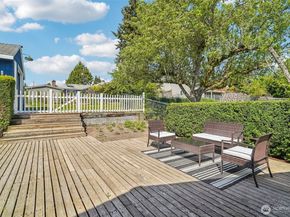 10229 35th Avenue SW, Seattle WA 98146