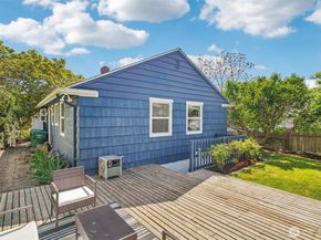 10229 35th Avenue SW, Seattle WA 98146