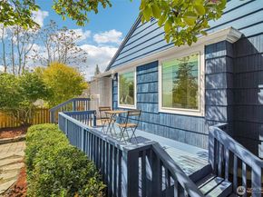 10229 35th Avenue SW, Seattle WA 98146