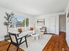 10229 35th Avenue SW, Seattle WA 98146