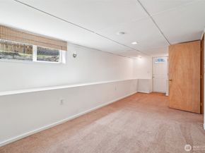 10229 35th Avenue SW, Seattle WA 98146