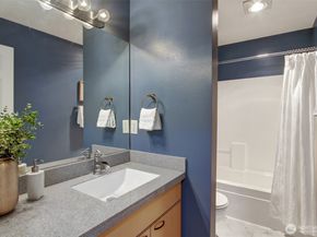 20802 72nd Avenue W 304, Edmonds WA 98026