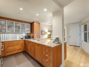 98 Union Street 301, Seattle WA 98101