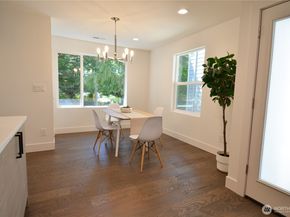 9242 35th Avenue SW, Seattle WA 98126
