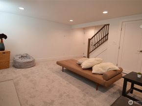 9242 35th Avenue SW, Seattle WA 98126
