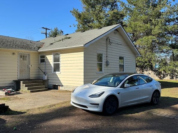 351 NE 185th Street, Shoreline WA 98155
