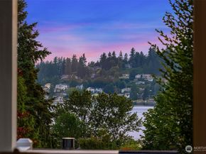 10133 NE 113th Place, Kirkland WA 98033