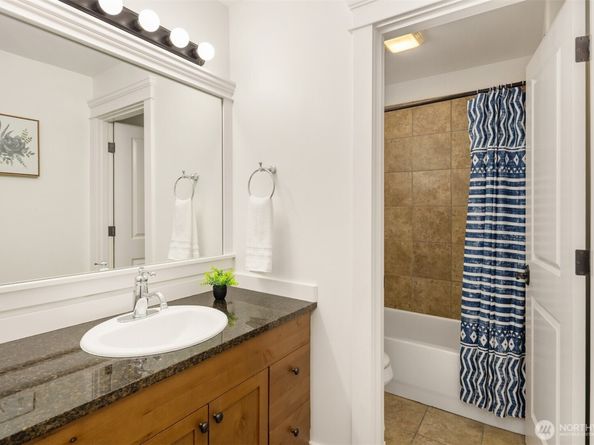 10133 NE 113th Place, Kirkland WA 98033