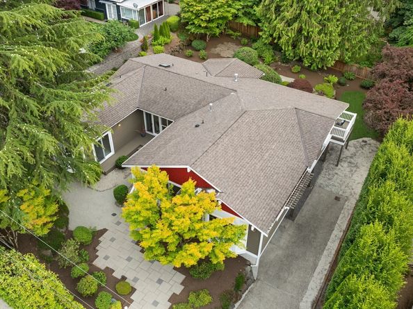 10133 NE 113th Place, Kirkland WA 98033