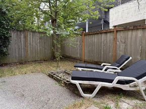 5223 11th Avenue NE A, Seattle WA 98105