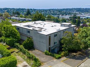 303 N 44th Street 105, Seattle WA 98103