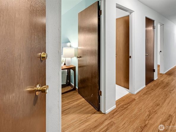 303 N 44th Street 105, Seattle WA 98103