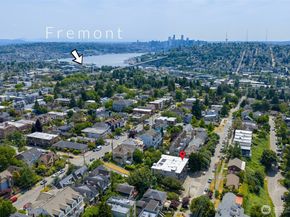303 N 44th Street 105, Seattle WA 98103
