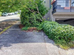 303 N 44th Street 105, Seattle WA 98103