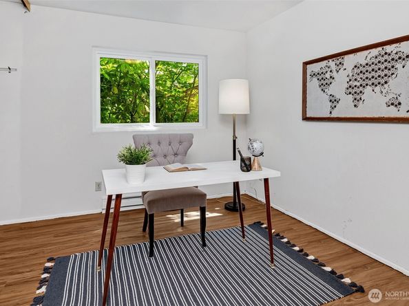 303 N 44th Street 105, Seattle WA 98103