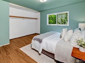 303 N 44th Street 105, Seattle WA 98103