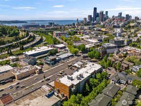 827 Hiawatha Place S 515, Seattle WA 98144