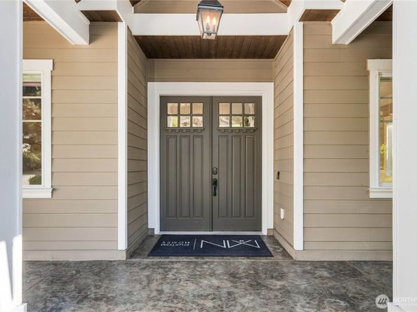 2832 109th Avenue SE, Bellevue WA 98004