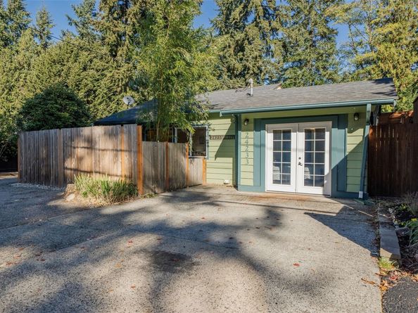 24233 Firdale Avenue, Edmonds WA 98020