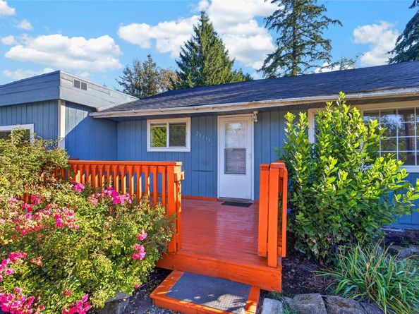 20411 56th Avenue W, Lynnwood WA 98036