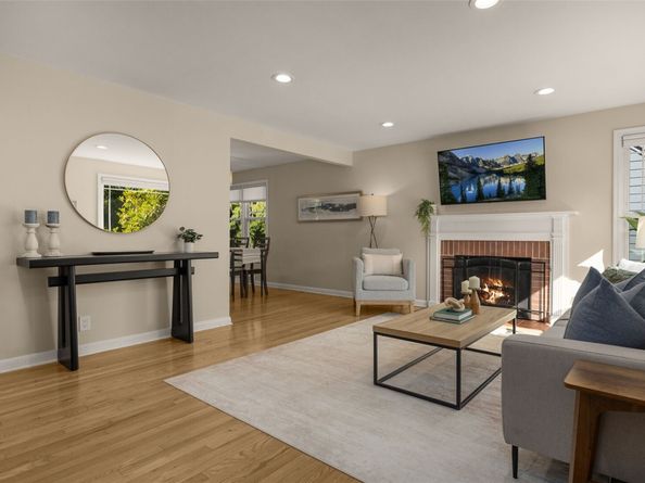 8039 40th Avenue NE, Seattle WA 98115
