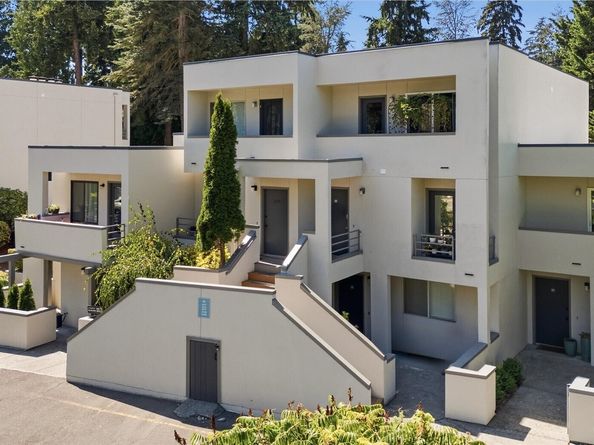 17001 Inglewood Road NE N208, Kenmore WA 98028