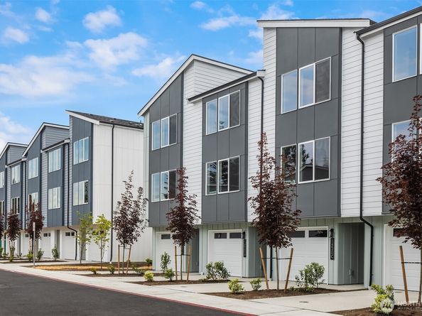 1520 Hollow Dale Place A, Everett WA 98204