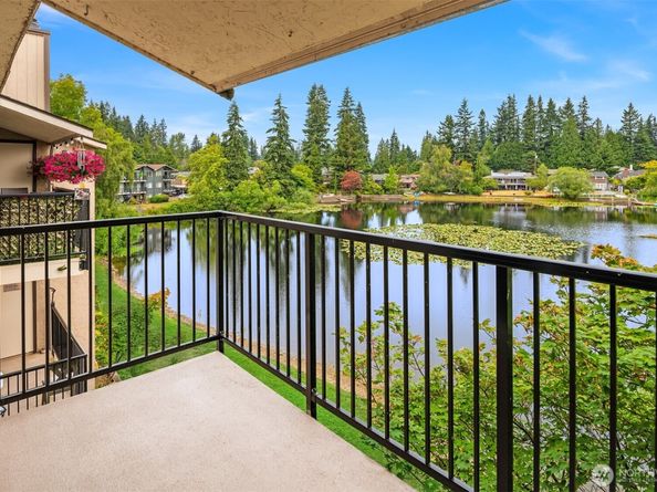 323 75th Street SE C66, Everett WA 98203
