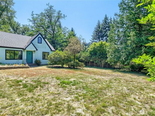 7637 NE 165th Street, Kenmore WA 98028