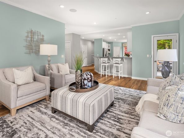 211 210th Avenue NE, Sammamish WA 98074
